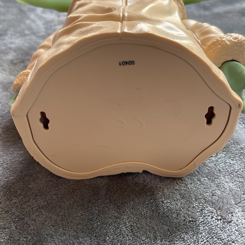 Yoda - Picture 3 of 4